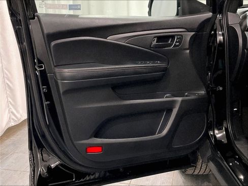 Used 2023 Honda Passport TrailSport image 9