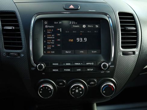 Used 2017 Kia Forte S w/ S Technology Package image 20