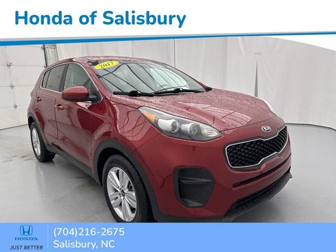 Used 2017 Kia Sportage LX FWD image 1
