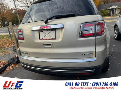 Used 2014 GMC Acadia SLT image 4