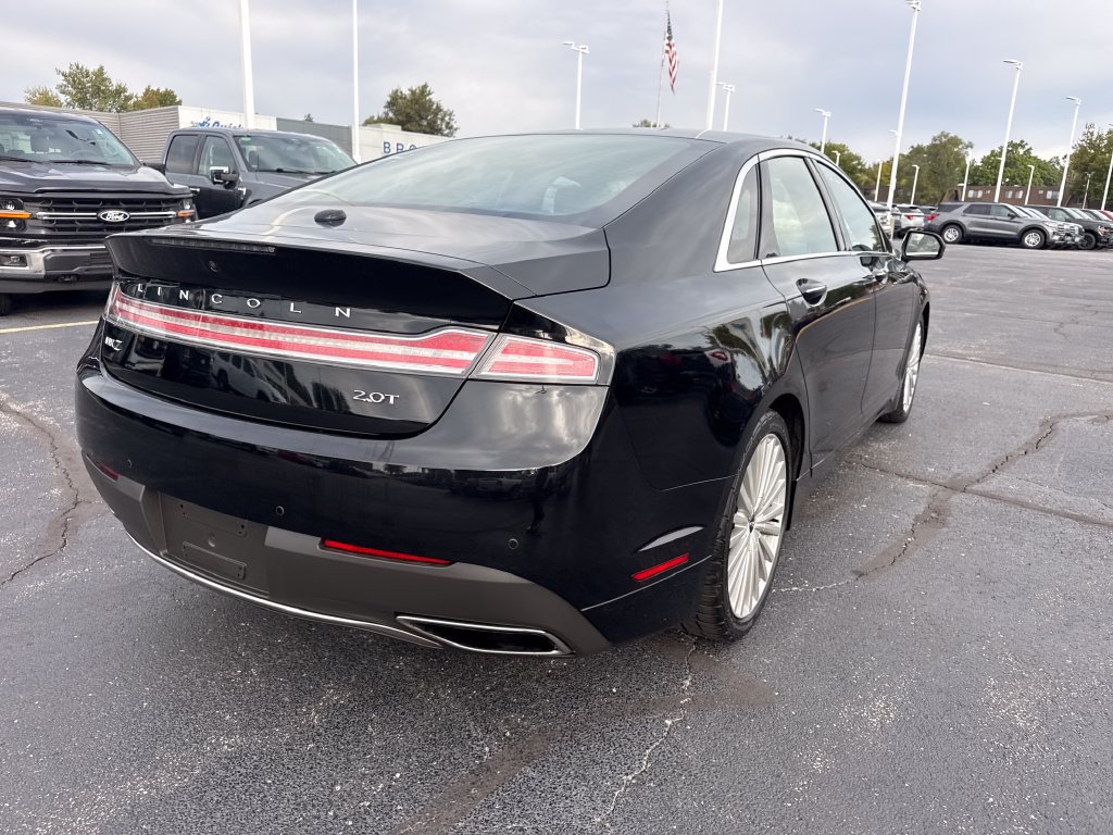 Used 2017 Lincoln MKZ Reserve FWD image 7