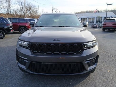 New 2025 Jeep Grand Cherokee Limited image 9