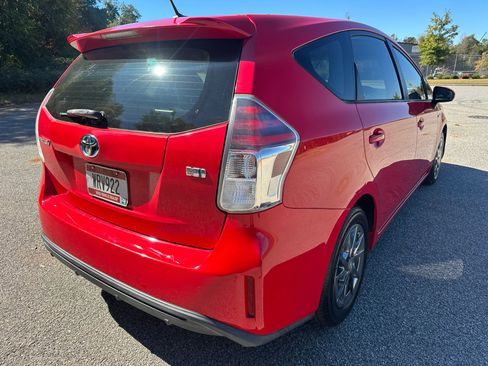 Used 2015 Toyota Prius V Three image 5