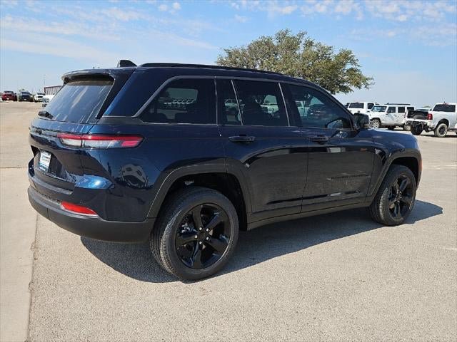 New 2026 Jeep Grand Cherokee Limited w/ Limited Altitude Package RWD image 38