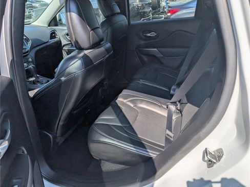 Used 2021 Jeep Cherokee Limited AWD/4WD image 11