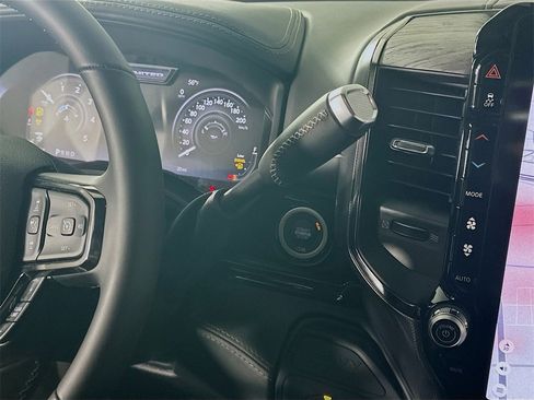 New 2026 RAM 2500 Limited w/ Towing Technology Group image 12