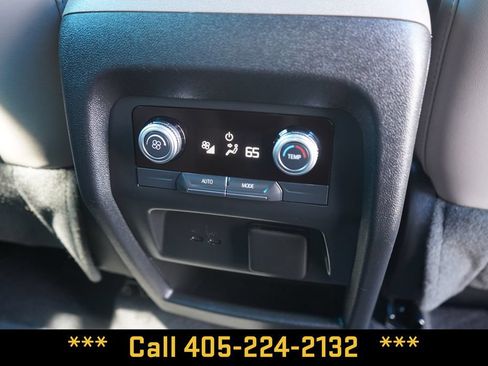 Used 2026 GMC Acadia Elevation w/ Elevation Premium Package AWD/4WD image 23