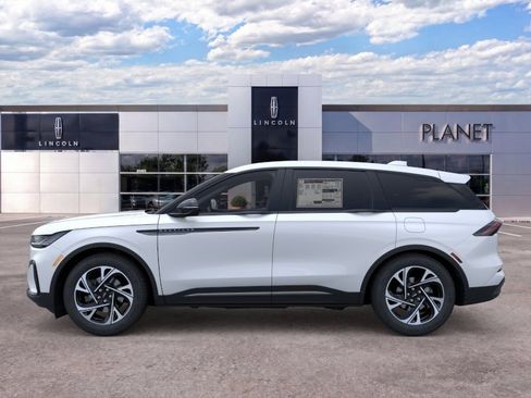 New 2026 Lincoln Nautilus Premier w/ Jet Appearance Package AWD/4WD image 3