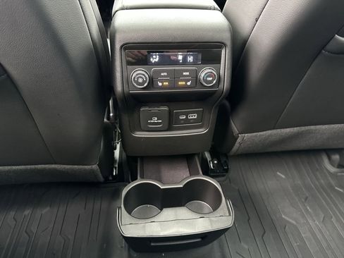 Certified 2023 GMC Acadia Denali w/ Denali Ultimate Package image 27