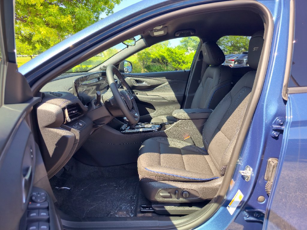 New 2026 Buick Envista Sport Touring w/ Convenience I Package FWD image 21