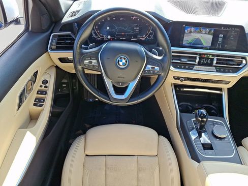 Used 2022 BMW 330e xDrive AWD/4WD image 12