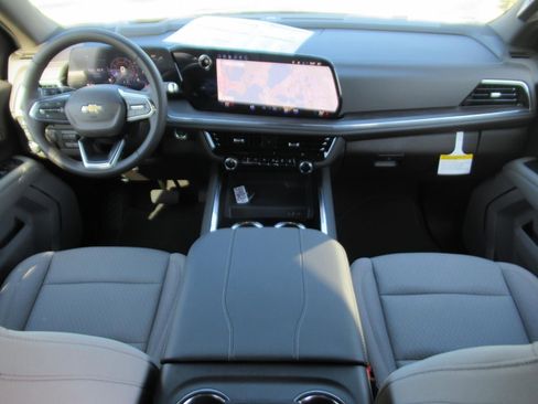 New 2026 Chevrolet Suburban LS w/ Max Trailering Package image 11