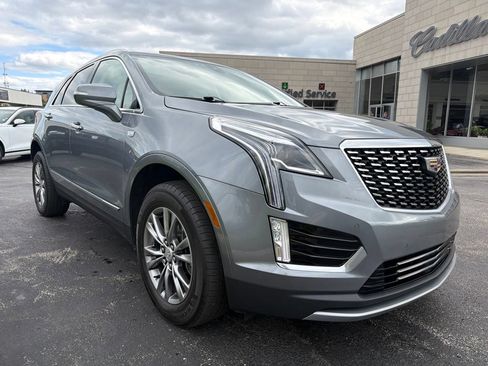 Certified 2022 Cadillac XT5 Premium Luxury w/ LPO, Floor Liner Package AWD/4WD image 4