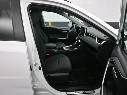 Used 2023 Toyota RAV4 XLE image 38