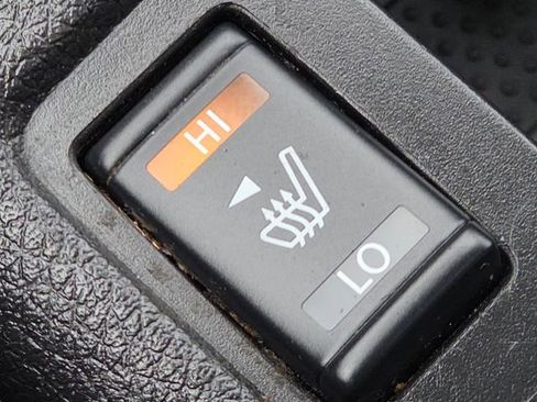 Used 2018 Nissan Rogue Sport SL w/ SL Premium Package image 16