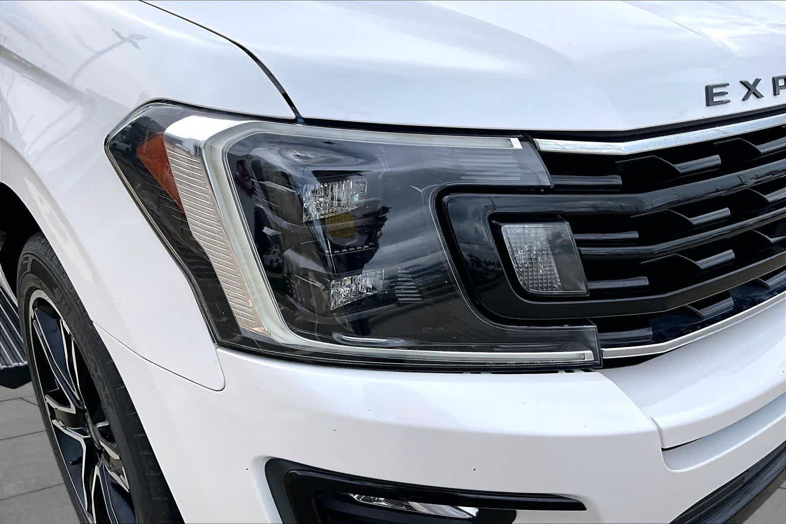 Used 2019 Ford Expedition Limited w/ Equipment Group 303A RWD image 28