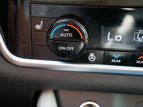 Certified 2023 Nissan Rogue SL w/ SL Premium Package AWD/4WD image 34
