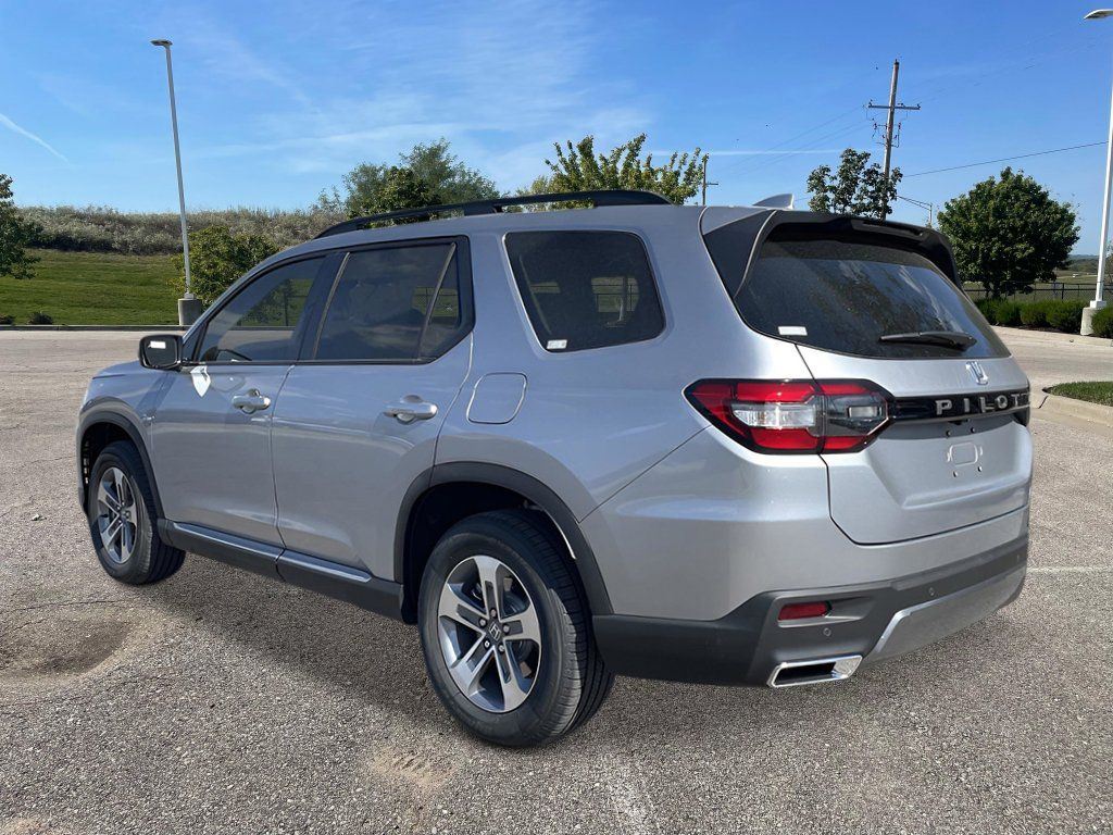 New 2026 Honda Pilot EX-L image 4