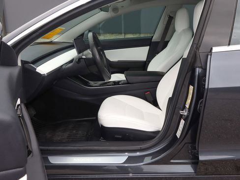 Used 2018 Tesla Model 3 Long Range AWD/4WD image 8