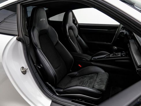 Used 2023 Porsche 911 GT3 image 49