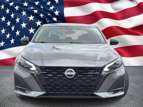 Used 2025 Nissan Altima 2.5 SR image 4