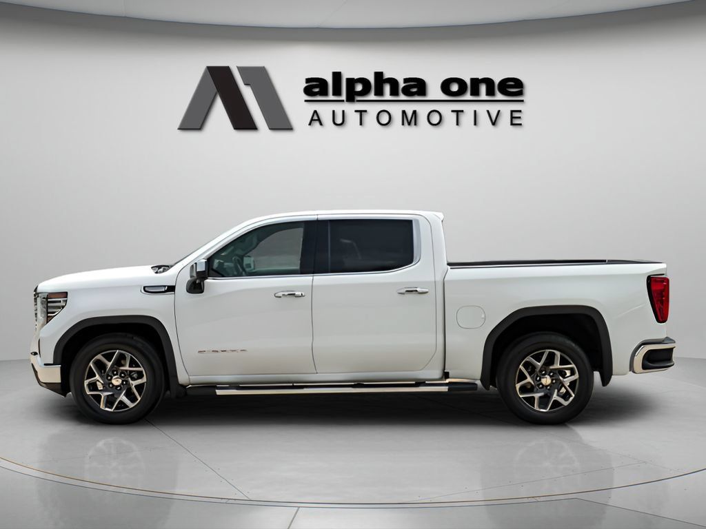 Used 2022 GMC Sierra 1500 SLT RWD image 11