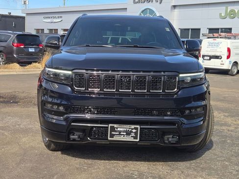 Used 2025 Jeep Grand Wagoneer Series III w/ Quick Order Packagew 28T image 4