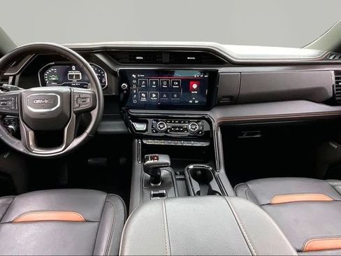 Used 2024 GMC Sierra 1500 AT4 w/ Technology Package AWD/4WD image 7