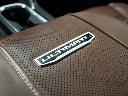 Used 2024 GMC Sierra 3500 Denali Ultimate image 14