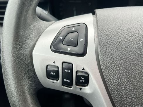 Used 2013 Ford Edge SE FWD image 22