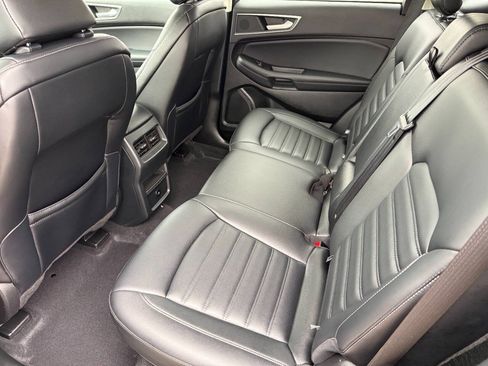 Used 2024 Ford Edge SEL AWD/4WD image 11