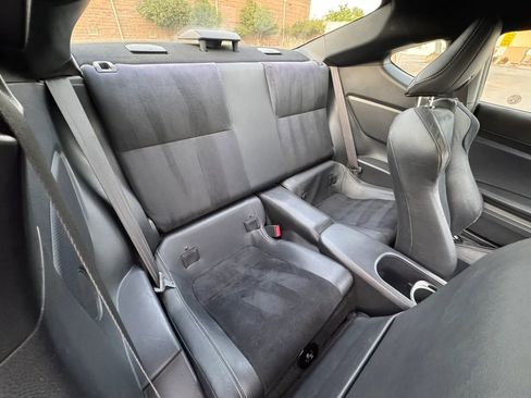 Used 2018 Toyota 86 RWD image 14