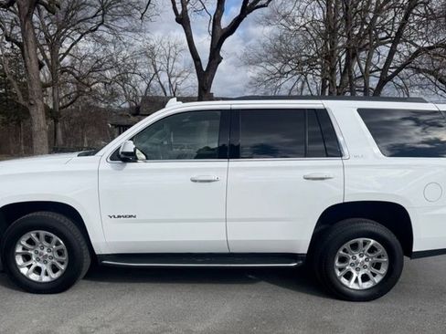 Used 2016 GMC Yukon SLT image 10