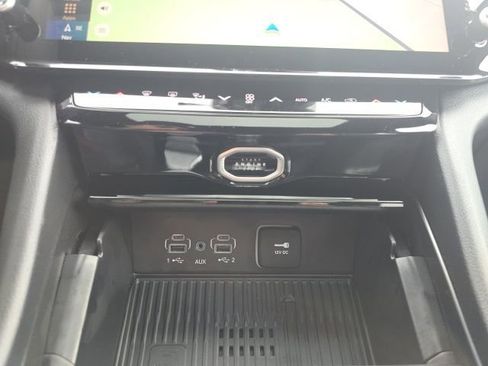 New 2026 Jeep Grand Cherokee Laredo image 23