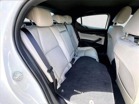 Used 2019 MAZDA MAZDA3 Hatchback image 26