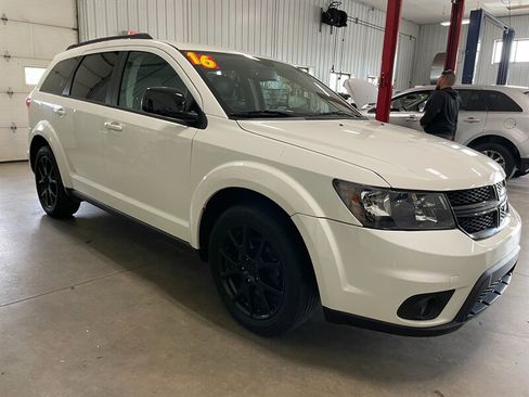 Used 2016 Dodge Journey R/T w/ Driver Convenience Group AWD/4WD image 3