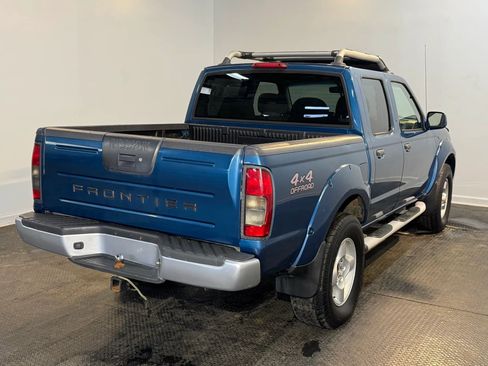 Used 2001 Nissan Frontier SE AWD/4WD image 6