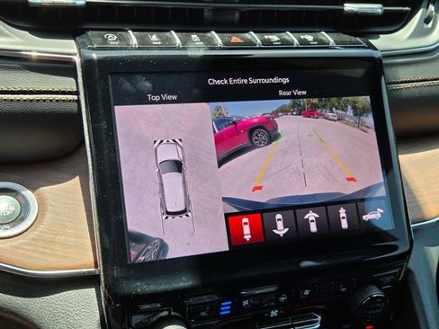 Certified 2025 Jeep Grand Cherokee Summit AWD/4WD image 27