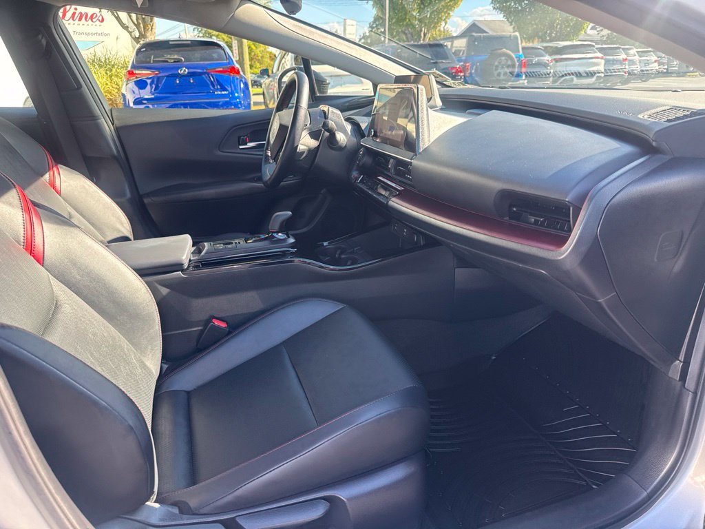 Used 2023 Toyota Prius Prime FWD image 23