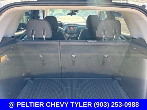 Used 2022 Chevrolet TrailBlazer LT FWD image 21