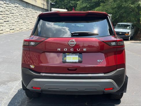 Used 2022 Nissan Rogue SV FWD image 8