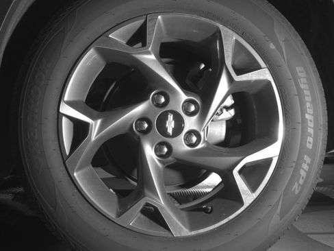 Used 2025 Chevrolet Trax LT w/ LT Convenience Package image 14