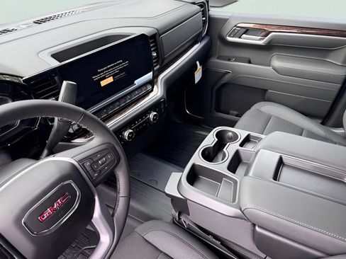 New 2026 GMC Sierra 1500 Elevation RWD image 9