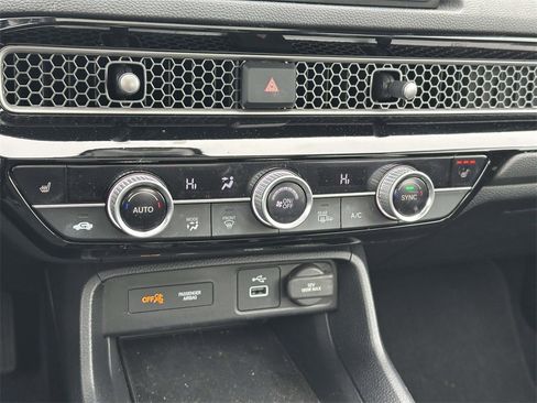 Certified 2023 Honda Civic EX image 27