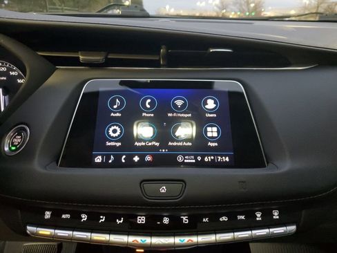 Certified 2021 Cadillac XT4 Luxury w/ Cold Weather Package image 37