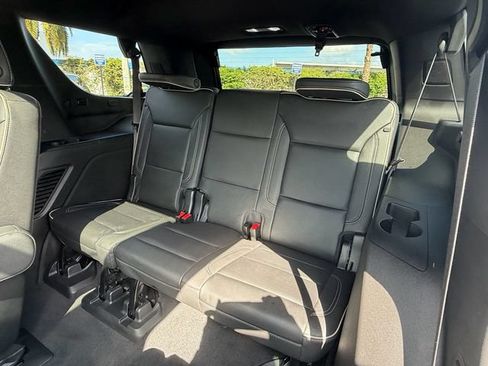 Used 2023 Chevrolet Tahoe Premier RWD image 11