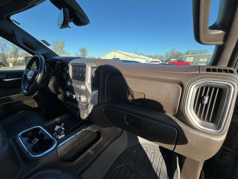 Certified 2019 GMC Sierra 1500 Denali w/ Technology Package image 30