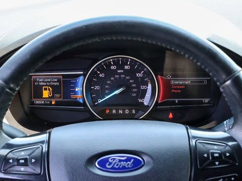 Used 2018 Ford Explorer XLT w/ Equipment Group 202A AWD/4WD image 35