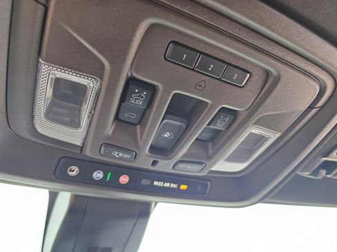 Used 2020 GMC Sierra 3500 Denali w/ Denali Ultimate Package AWD/4WD image 54
