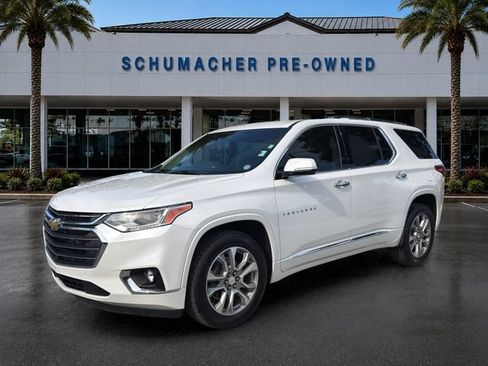 Used 2021 Chevrolet Traverse Premier FWD image 3